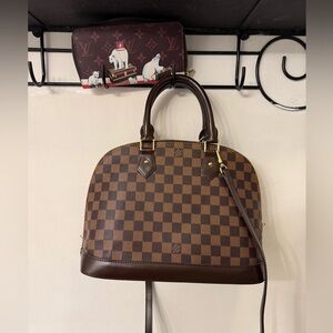 Great Inspired Checkered Purse & Zip around wallet NWOT